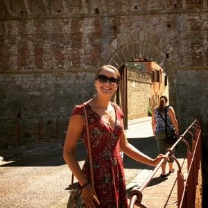 Meet your Posher, Emma